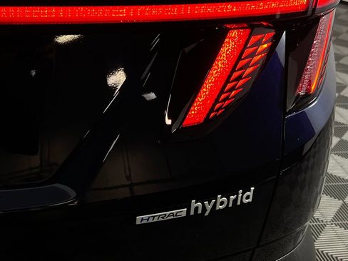 Used 2025 Hyundai Tucson Limited image 13