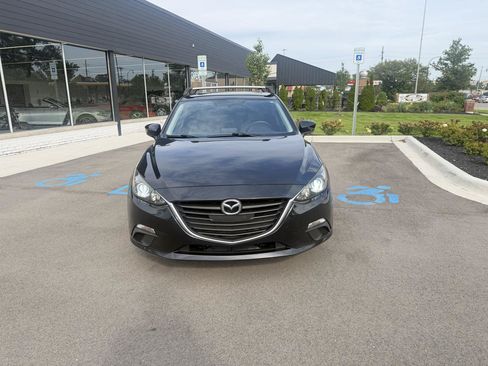 Used 2014 MAZDA MAZDA3 i Touring w/ Technology Package FWD image 2