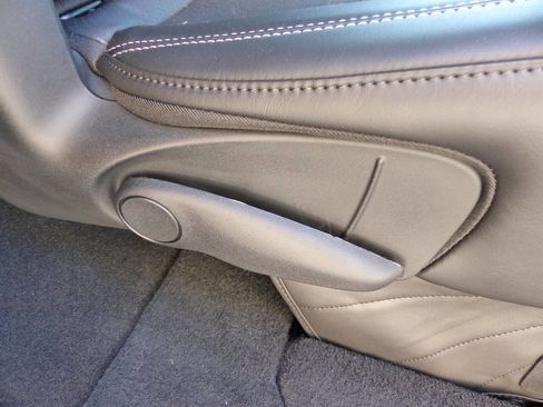 Used 2026 Chrysler Pacifica Select FWD image 47