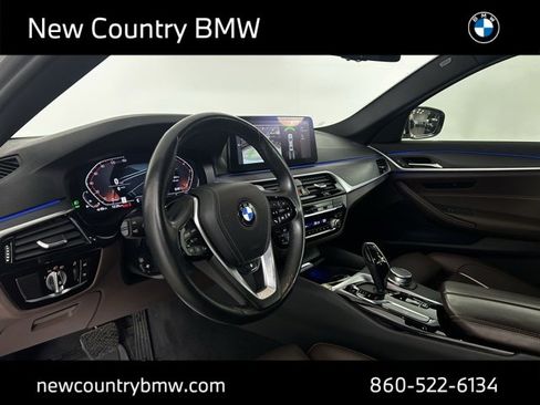 Used 2022 BMW 530i xDrive 530i xDrive w/ M Sport Package image 12
