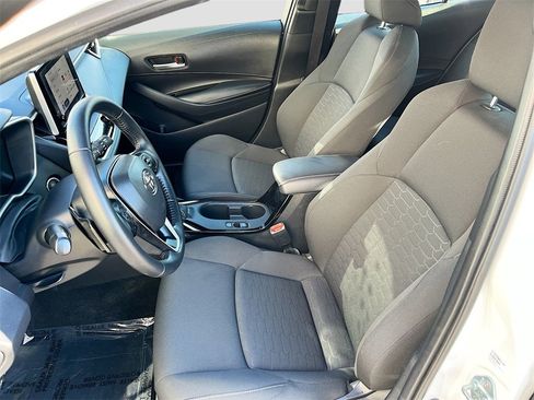 Used 2025 Toyota Corolla Hatchback image 19