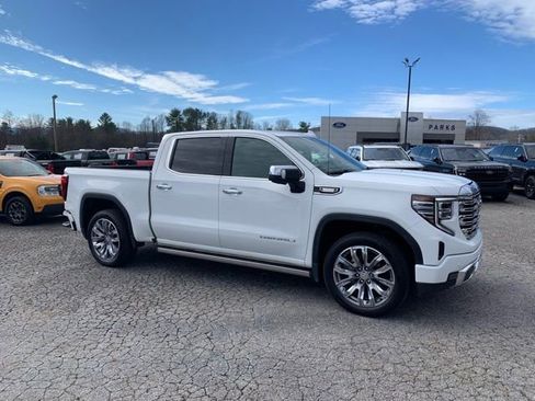 Used 2023 GMC Sierra 1500 Denali w/ Denali Reserve Package image 2