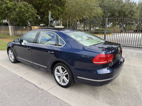 Used 2013 Volkswagen Passat 3.6 SEL Premium image 11