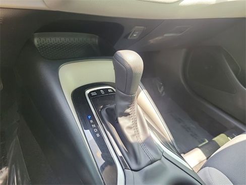 Used 2025 Toyota Corolla LE image 20