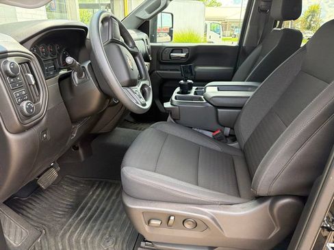 Used 2025 Chevrolet Silverado 2500 Custom w/ Custom Value Package AWD/4WD image 14