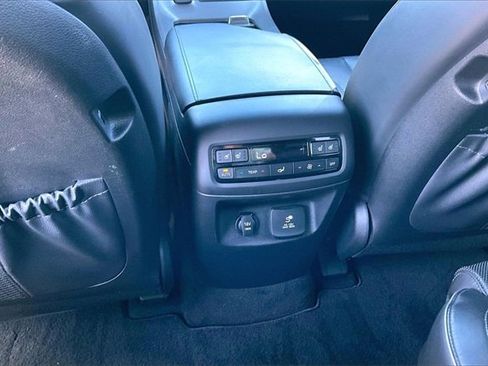 Used 2021 Hyundai Palisade Calligraphy image 23