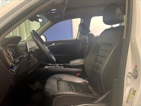Used 2025 Volkswagen Atlas SEL AWD/4WD image 10
