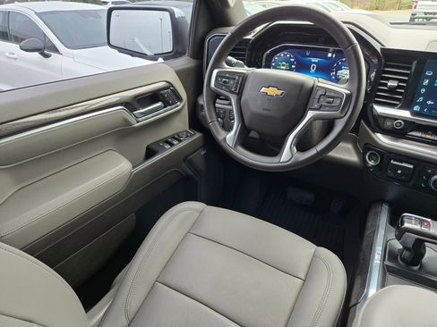 Used 2022 Chevrolet Silverado 1500 LTZ w/ Technology Package image 11