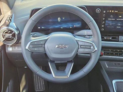 New 2026 Chevrolet Equinox LT w/ Convenience Package II FWD image 12