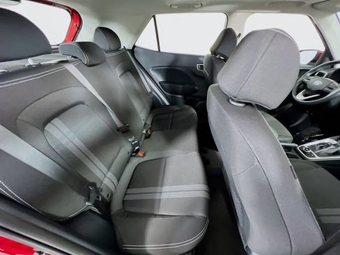 Certified 2026 Hyundai Venue SEL FWD image 30