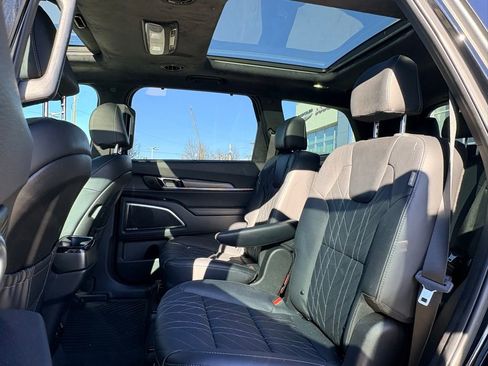 Used 2024 Kia Telluride SX Prestige X-Line image 11