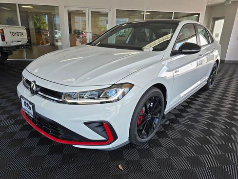 New 2026 Volkswagen Jetta GLI Autobahn FWD image 7