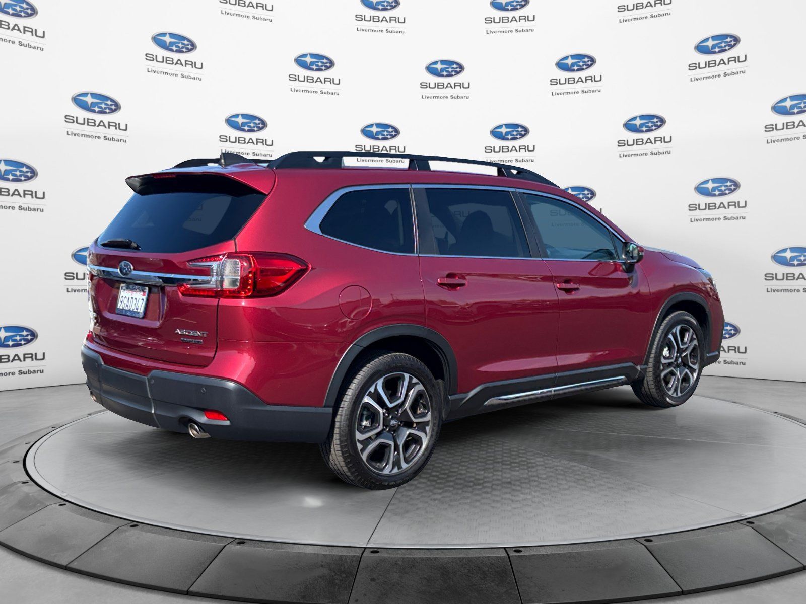 Used 2023 Subaru Ascent Limited AWD/4WD image 6