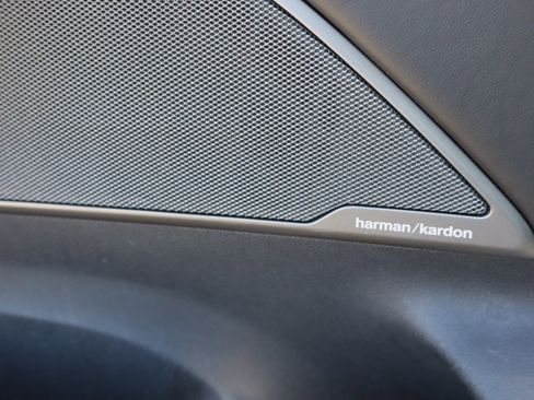 Used 2018 BMW M550i xDrive AWD/4WD image 10