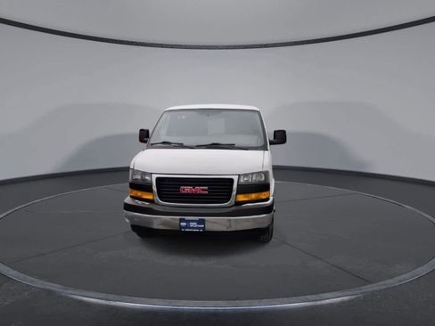 Used 2018 GMC Savana 2500 w/ Driver Convenience Package image 3