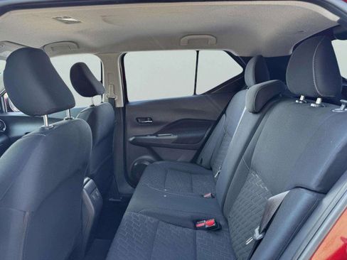 Used 2021 Nissan Kicks SV image 32