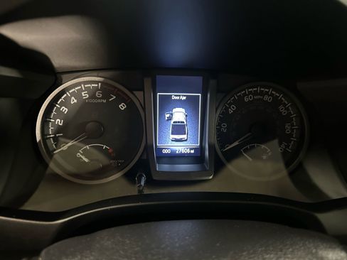 Used 2023 Toyota Tacoma TRD Off-Road image 10