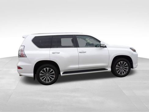 Used 2023 Lexus GX 460 Luxury w/ Accessory Package AWD/4WD image 8