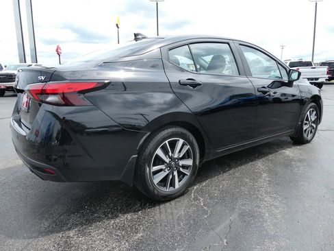 Used 2024 Nissan Versa SV w/ Trunk Package FWD image 5
