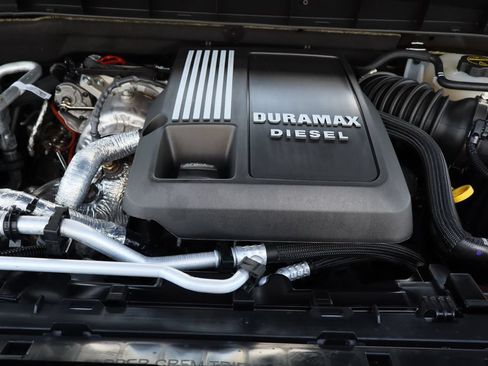 Certified 2025 GMC Sierra 1500 AT4 w/ AT4 Premium Package AWD/4WD image 32