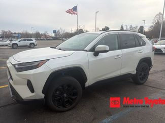 Used 2022 Toyota RAV4 SE w/ Convenience Package video 1