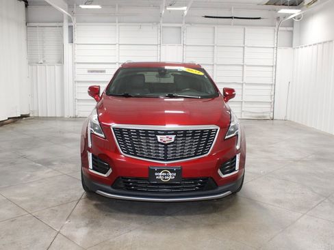 Used 2023 Cadillac XT5 Premium Luxury image 3