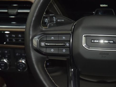 Used 2025 GMC Yukon XL Denali Ultimate w/ LPO, Floor Liner Package AWD/4WD image 38