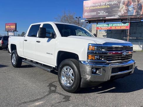 Used 2015 Chevrolet Silverado 2500 LT w/ LT Convenience Package image 20