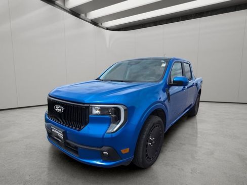 Used 2025 Ford Maverick Lobo AWD/4WD image 1