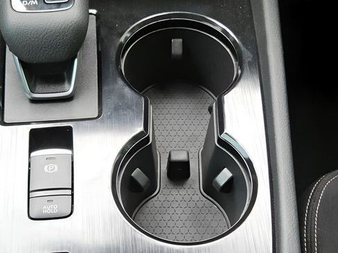Certified 2025 Nissan Rogue SV FWD image 33