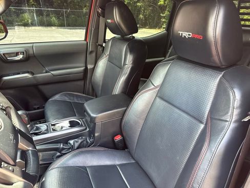 Used 2023 Toyota Tacoma TRD Pro AWD/4WD image 10