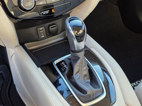 Used 2018 Nissan Rogue Sport SL image 24