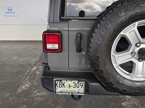 Used 2023 Jeep Wrangler Sport S image 28