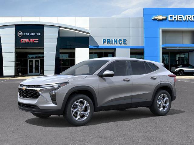 New 2026 Chevrolet Trax LS w/ LS Convenience Package FWD image 2