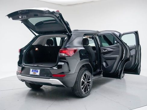 Used 2024 Chevrolet TrailBlazer LT w/ Convenience Package image 25