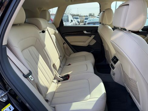 Used 2019 Audi Q5 2.0T Premium Plus w/ Premium Plus Package image 12