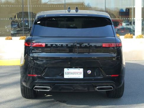 Used 2025 Land Rover Range Rover Sport Dynamic SE image 7