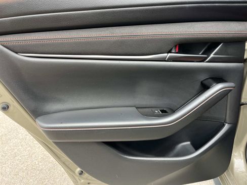 Used 2024 MAZDA MAZDA3 s image 14