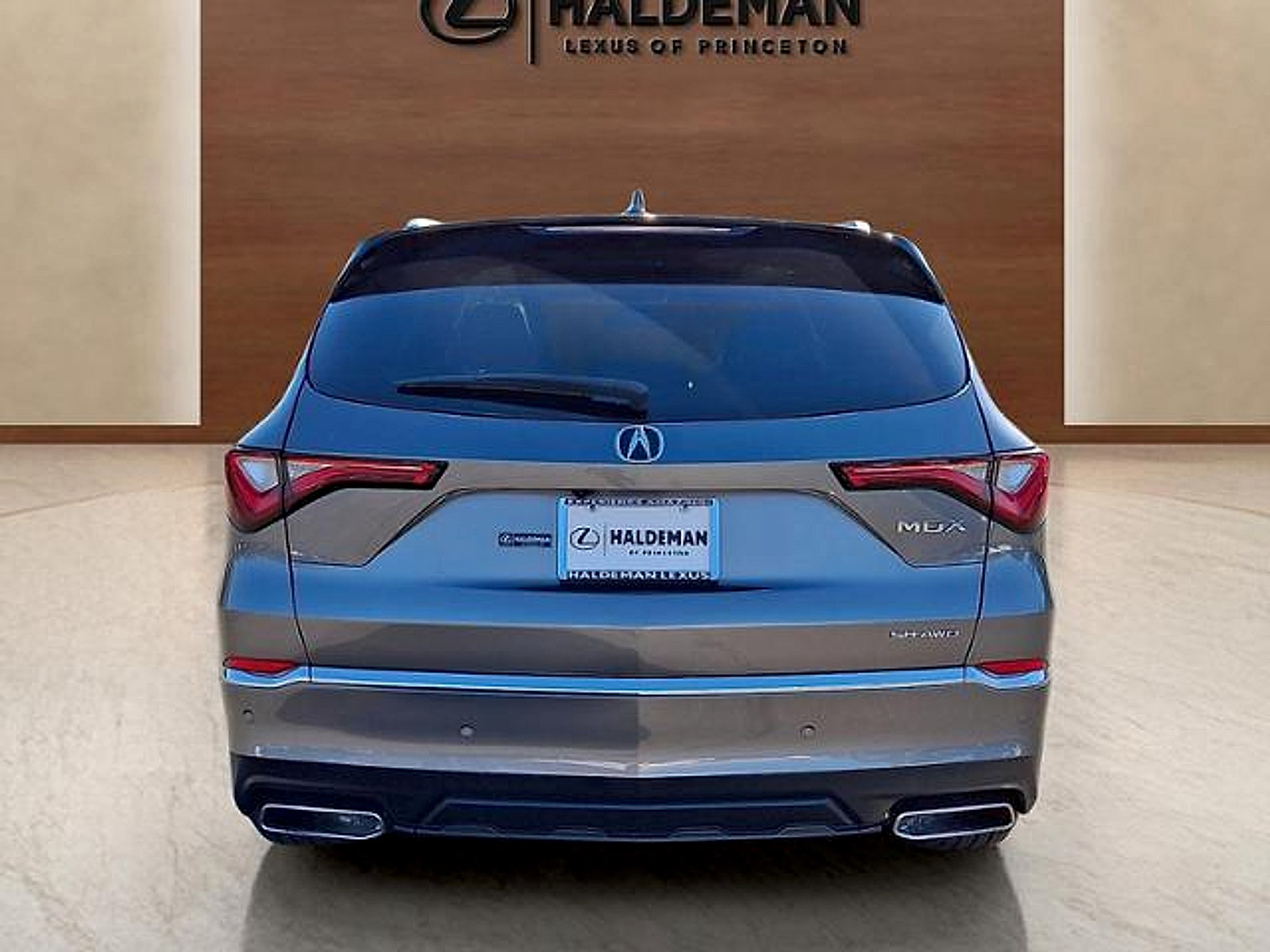 Used 2023 Acura MDX w/ Advance Package AWD/4WD image 5