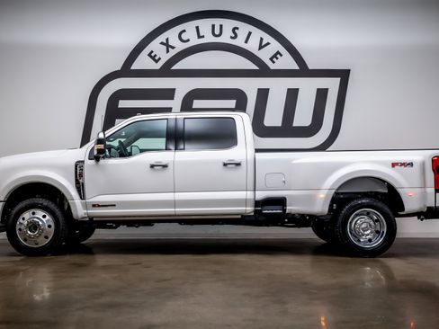Used 2026 Ford F450 Platinum w/ Platinum Plus Package image 5