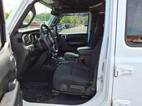 Used 2020 Jeep Wrangler Unlimited Sport AWD/4WD image 4