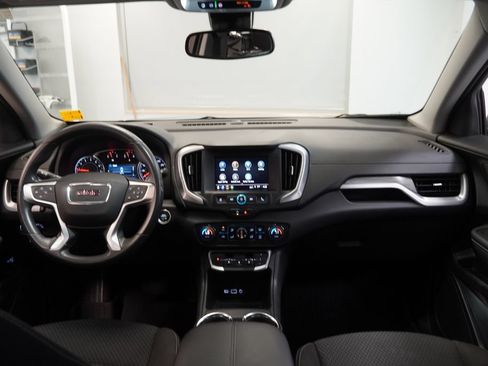 Used 2024 GMC Terrain SLE w/ Driver Convenience Package FWD image 20
