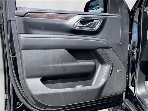 Used 2023 Chevrolet Tahoe Z71 image 18