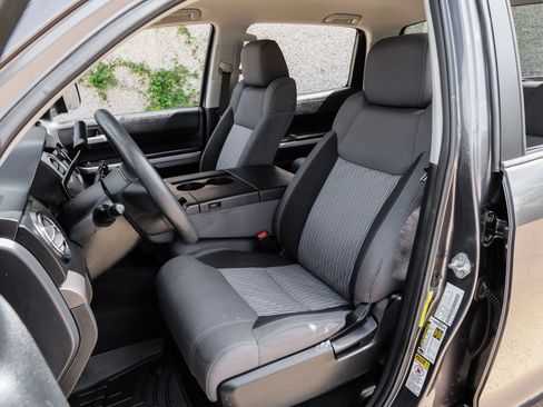 Used 2016 Toyota Tundra SR5 image 33