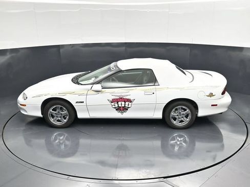 Used 1999 Chevrolet Camaro Z28 RWD image 34