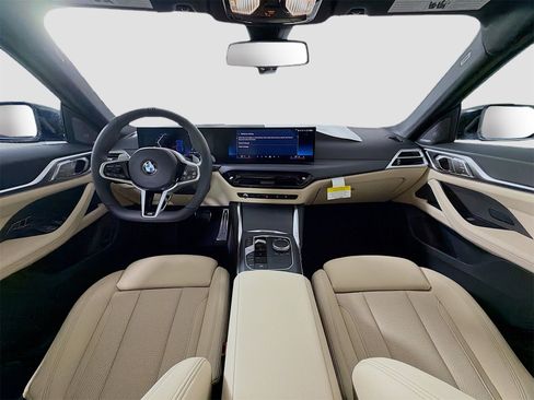 New 2026 BMW 430i xDrive w/ M Sport Package image 9