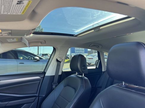 Certified 2023 Volkswagen Jetta SE image 19