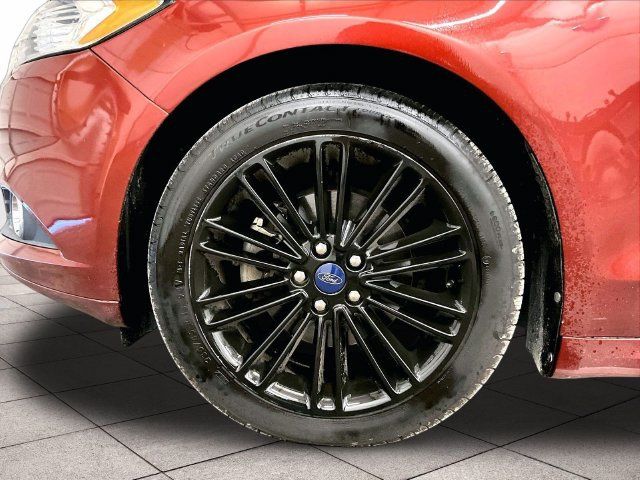 Used 2014 Ford Fusion SE w/ Equipment Group 202A FWD image 9
