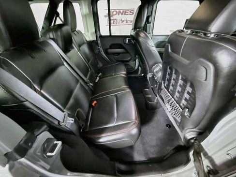 Used 2022 Jeep Wrangler Unlimited Rubicon w/ Steel Bumper Group AWD/4WD image 28