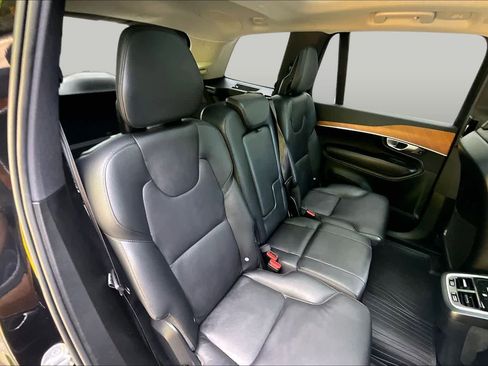 Used 2023 Volvo XC90 B6 Plus w/ Protection Package Premier AWD/4WD image 19
